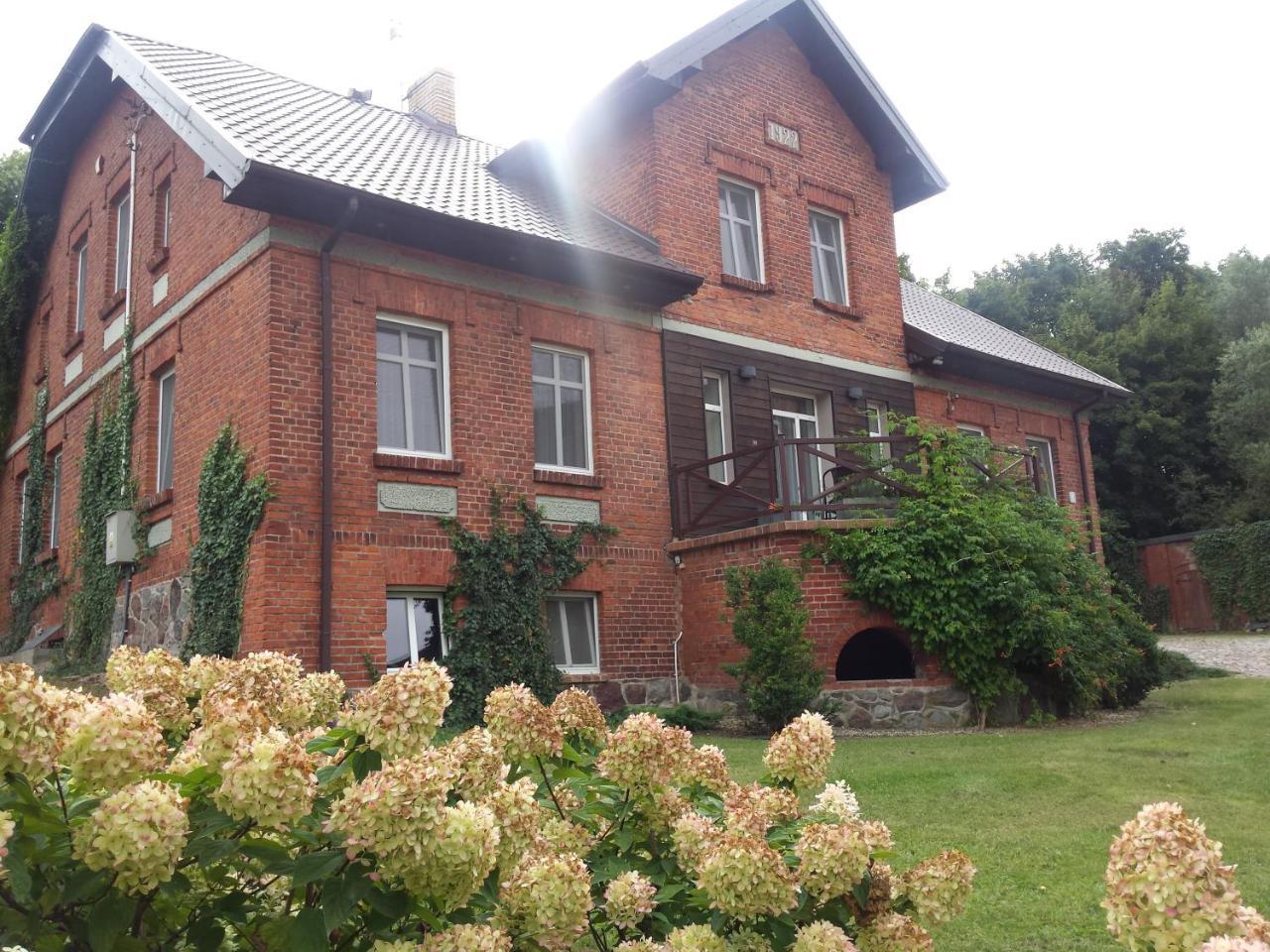 Dom Mlynarza Zukczyn Exterior foto